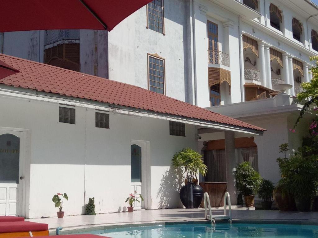 Yuzana Garden Hotel Янгон Экстерьер фото