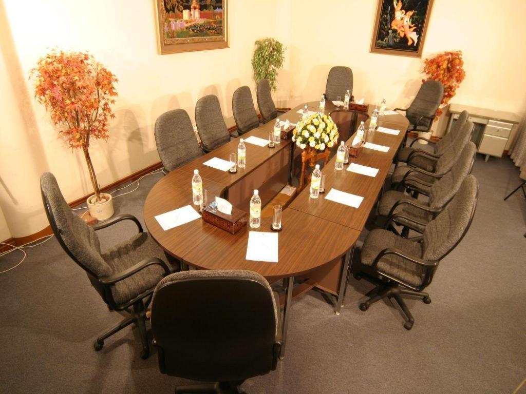 Yuzana Garden Hotel Янгон Экстерьер фото