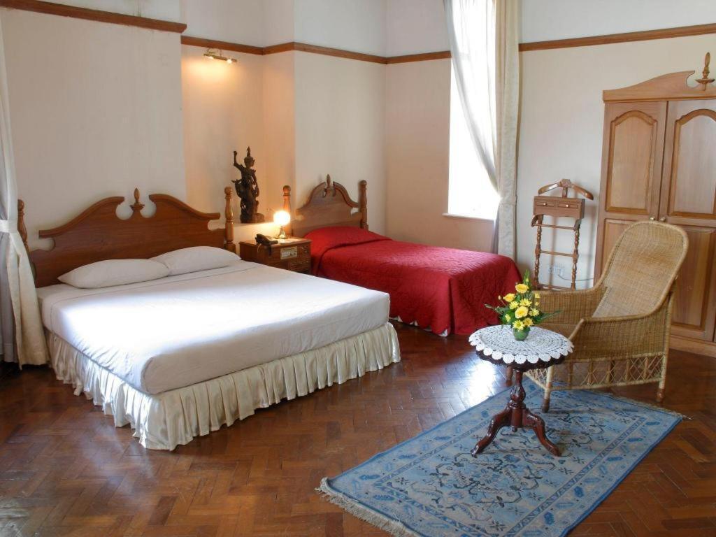 Yuzana Garden Hotel Янгон Экстерьер фото