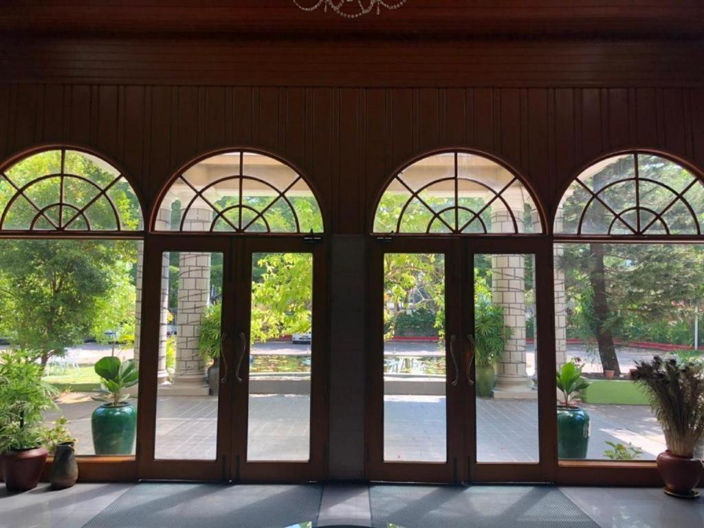 Yuzana Garden Hotel Янгон Экстерьер фото