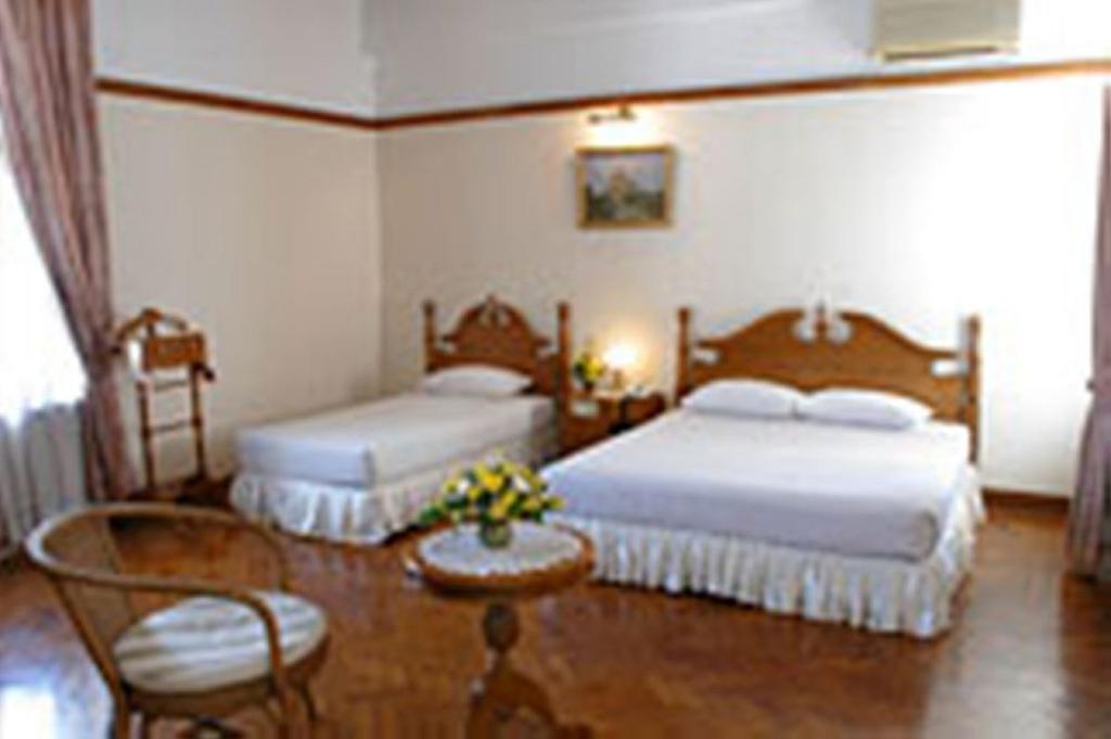 Yuzana Garden Hotel Янгон Экстерьер фото