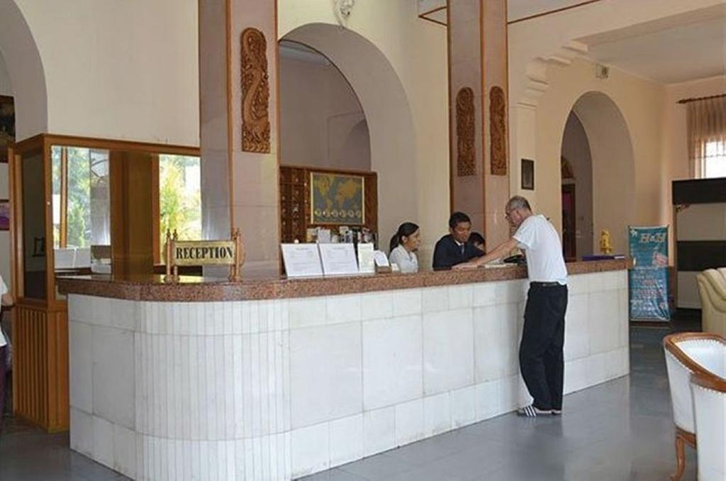 Yuzana Garden Hotel Янгон Экстерьер фото