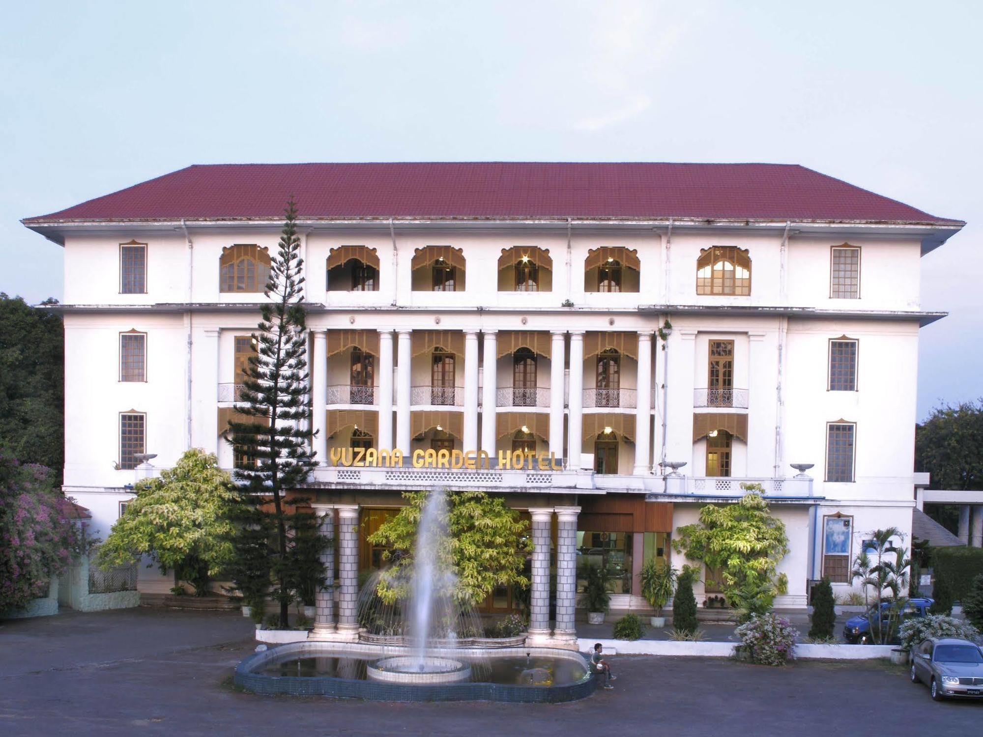 Yuzana Garden Hotel Янгон Экстерьер фото